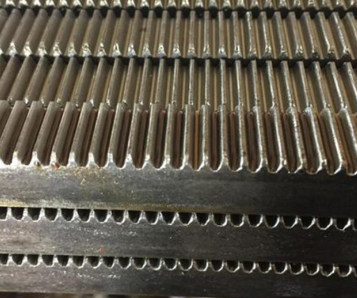 精密齒條加工對(duì)原材料的硬度有什么要求？